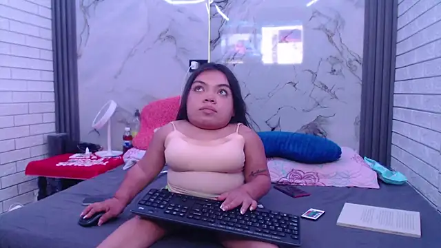 Snapshot of Michelle_Brooks chatting on 09/12/25, 03:12 Michelle Brooks online show from 09/12/25, 03:12