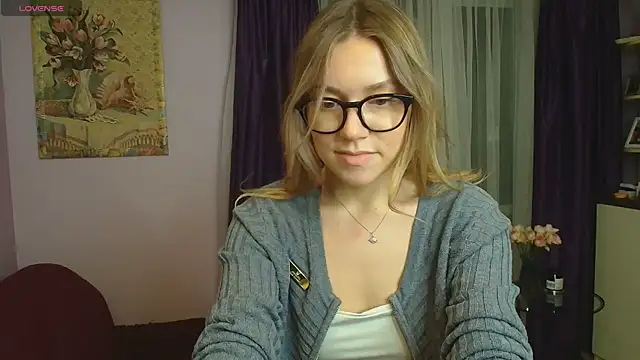 Snapshot of TaylorBre chatting on 12/11/24, 05:53 TaylorBre online show from 12/11/24, 05:53