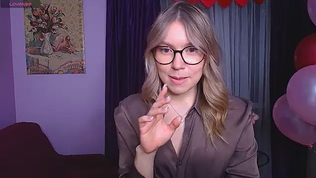 Snapshot of TaylorBre chatting on 03/13/25, 05:18 TaylorBre online show from 03/13/25, 05:18