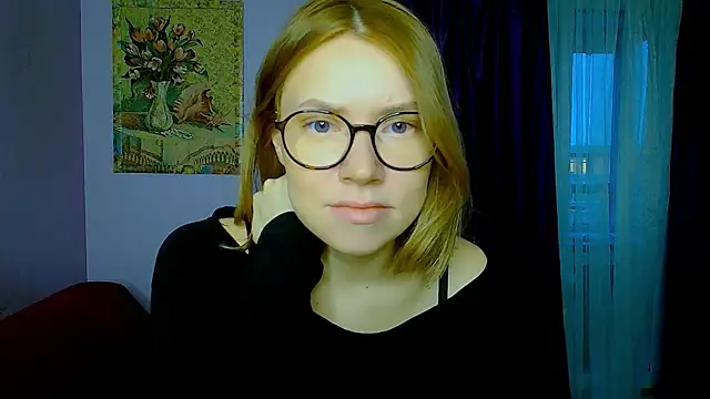 TaylorBre online show from 11/17/25, 06:39