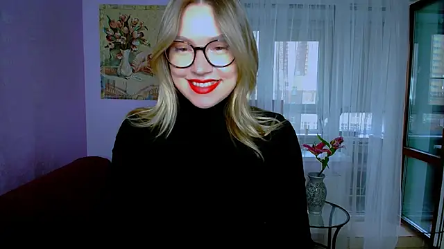 Snapshot of TaylorBre chatting on 09/23/25, 05:25 TaylorBre online show from 09/23/25, 05:25