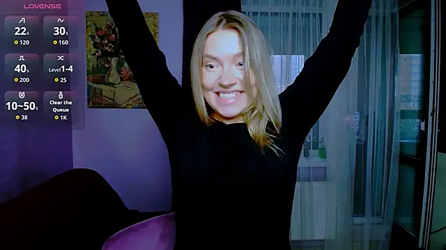 Snapshot of TaylorBre chatting on 10/04/25, 06:15 TaylorBre online show from 10/04/25, 06:15