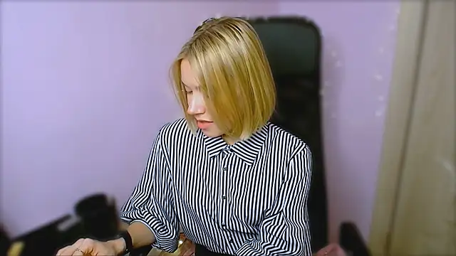 TaylorBre online show from 01/13/26, 02:10