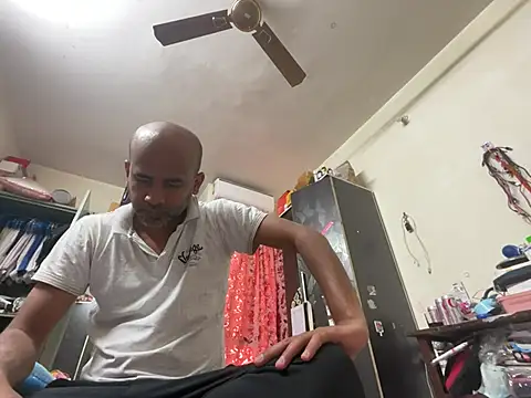 Snapshot of SammyChocolateIndian chatting on 01/22/25, 05:59 SammyChocolateIndian online show from 01/22/25, 05:59