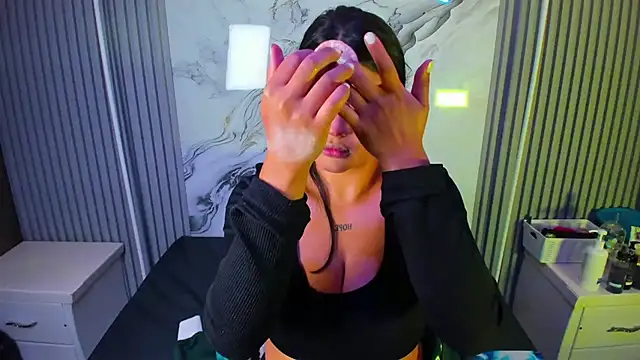 venusowen  online show from 03/24/26, 12:49