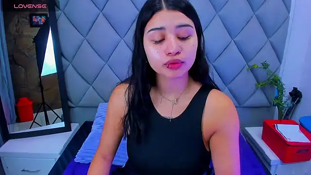 venusowen  online show from 11/04/25, 01:48