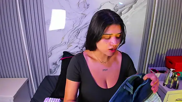 venusowen  online show from 04/03/26, 12:55