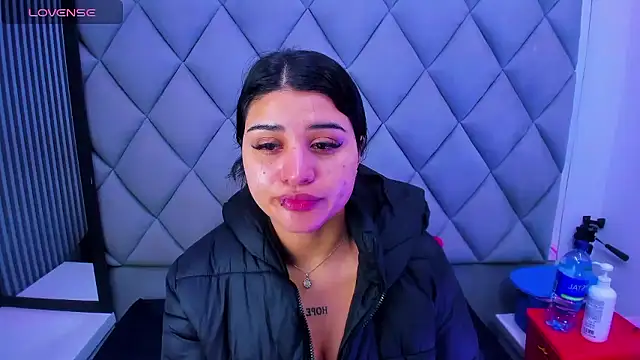 venusowen  online show from 01/13/26, 01:04