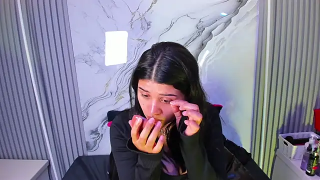 venusowen  online show from 04/07/26, 01:24