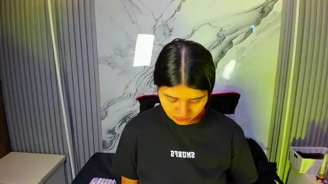 venusowen  online show from 04/06/26, 01:45