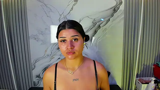 Snapshot of venusowen_ chatting on 07/04/26, 03:16 venusowen online show from 07/04/26, 03:16