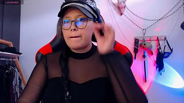 LilithSharon online show from 12/02/25, 03:47