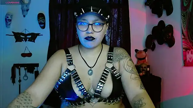 LilithSharon online show from 10/28/25, 07:02