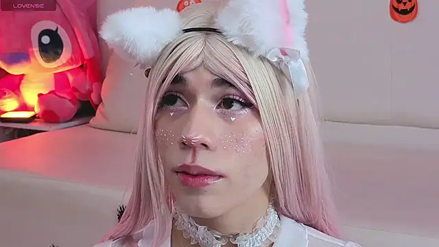 DaripQueen online show from 10/18/25, 02:41