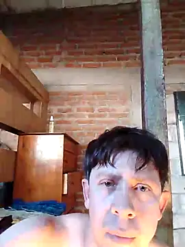 hoy toyboy online show from 01/03/25, 10:40