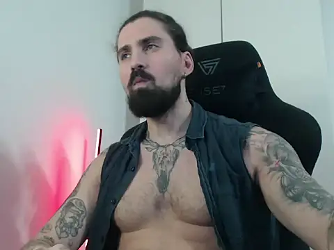 MateoHunk online show from 12/04/25, 02:05