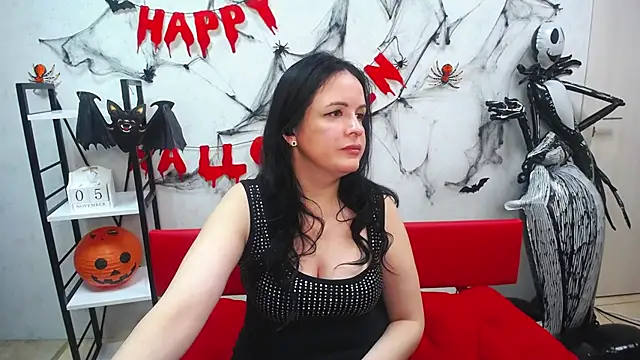 TayaBoret online show from 11/05/25, 07:06