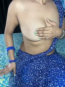 Snapshot of Hot_royalbhabhi chatting on 02/19/25, 04:44 Hot royalbhabhi online show from 02/19/25, 04:44