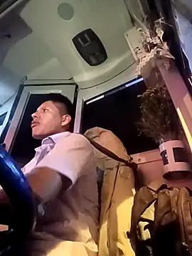 alexchir4 online show from 11/11/25, 12:49