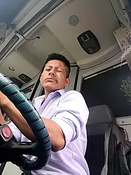 alexchir4 online show from 10/27/25, 03:35