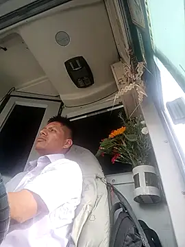 alexchir4 online show from 11/07/25, 09:08