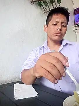 alexchir4 online show from 11/12/25, 04:00