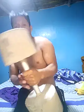 alexchir4 online show from 11/28/25, 01:39