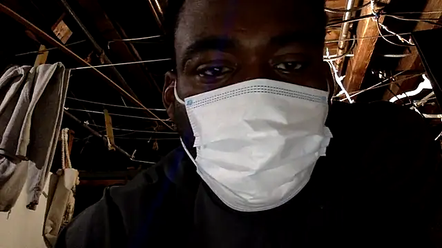 Snapshot of xMaskedManex chatting on 11/13/25, 05:22 xMaskedManex online show from 11/13/25, 05:22