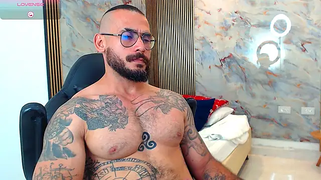 Snapshot of hanz_col chatting on 03/04/25, 06:26 hanz col online show from 03/04/25, 06:26