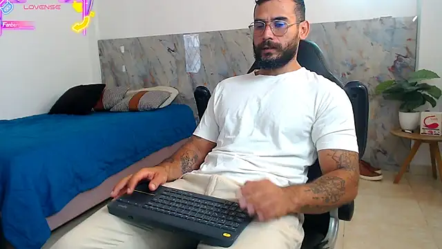 hanz col online show from 11/04/25, 12:20