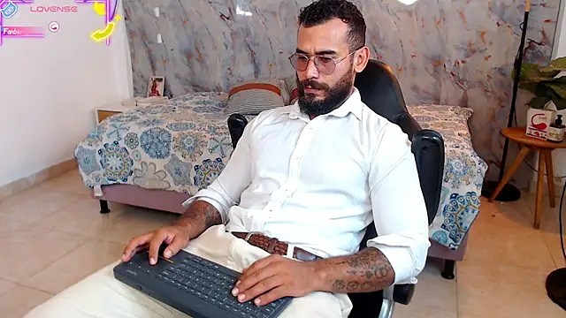 hanz col online show from 12/01/25, 06:09