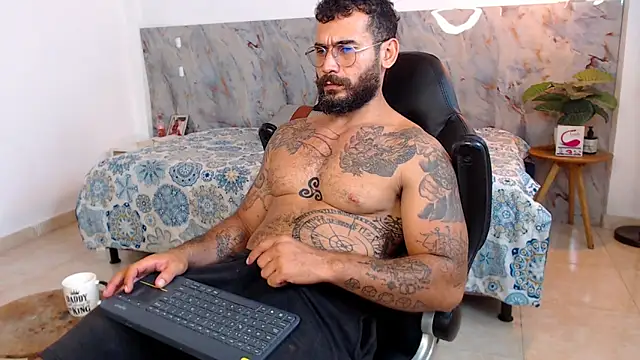 hanz col online show from 11/16/25, 03:11