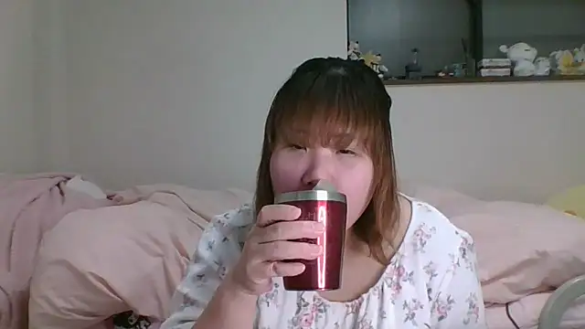 Snapshot of SAKU-RA-chan chatting on 02/23/25, 12:16 SAKU-RA-chan online show from 02/23/25, 12:16