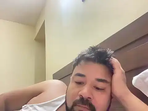 coolboy6566 online show from 12/17/25, 12:59