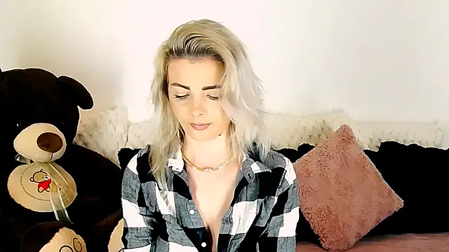 Aly girl1 online show from 01/18/26, 01:36