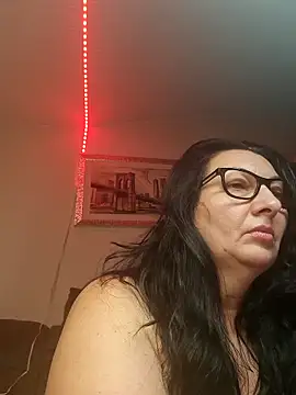 Snapshot of Genoveva73sexy chatting on 02/19/25, 09:06 Genoveva73sexy online show from 02/19/25, 09:06