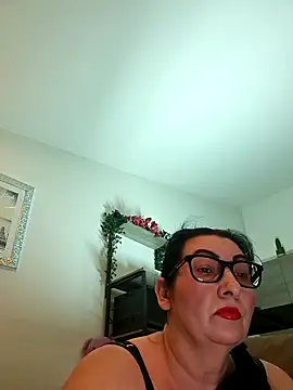 Snapshot of Genoveva73sexy chatting on 09/26/25, 04:25 Genoveva73sexy online show from 09/26/25, 04:25