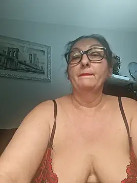 Snapshot of Genoveva73sexy chatting on 09/30/25, 05:19 Genoveva73sexy online show from 09/30/25, 05:19
