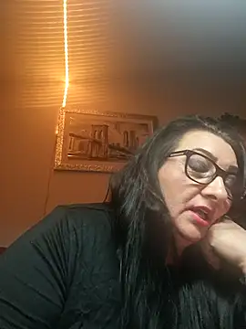 Snapshot of Genoveva73sexy chatting on 03/06/25, 12:54 Genoveva73sexy online show from 03/06/25, 12:54