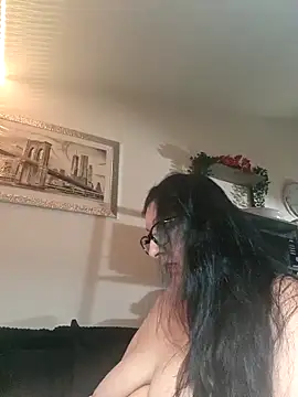 Genoveva73sexy online show from 11/05/25, 04:43