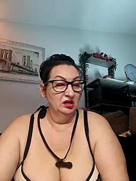 Snapshot of Genoveva73sexy chatting on 09/22/25, 06:30 Genoveva73sexy online show from 09/22/25, 06:30