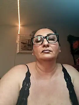 Snapshot of Genoveva73sexy chatting on 02/24/25, 05:42 Genoveva73sexy online show from 02/24/25, 05:42