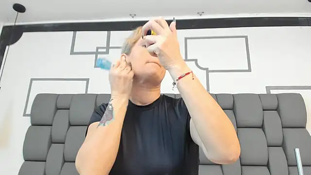 Snapshot of Jade_squirtt chatting on 10/02/25, 11:24 Jade squirtt online show from 10/02/25, 11:24