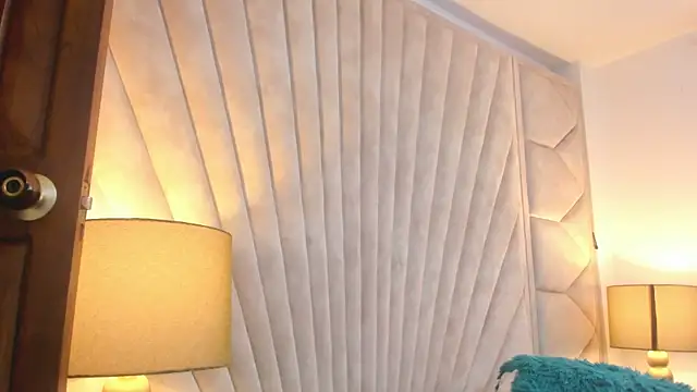 Snapshot of Jade_squirtt chatting on 10/20/25, 02:28 Jade squirtt online show from 10/20/25, 02:28