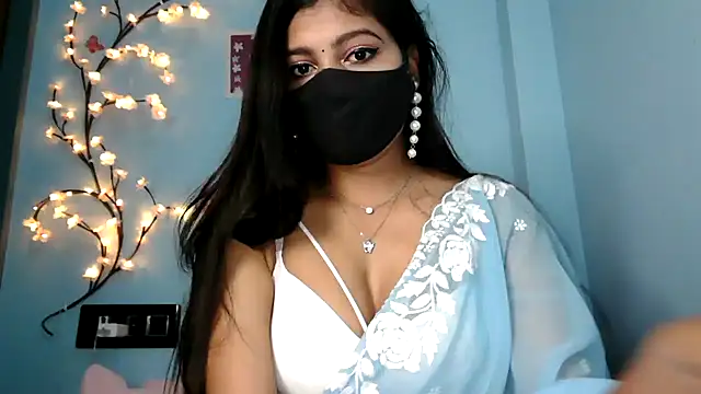 Snapshot of Reena_Singh53 chatting on 09/11/25, 01:33 Reena Singh53 online show from 09/11/25, 01:33