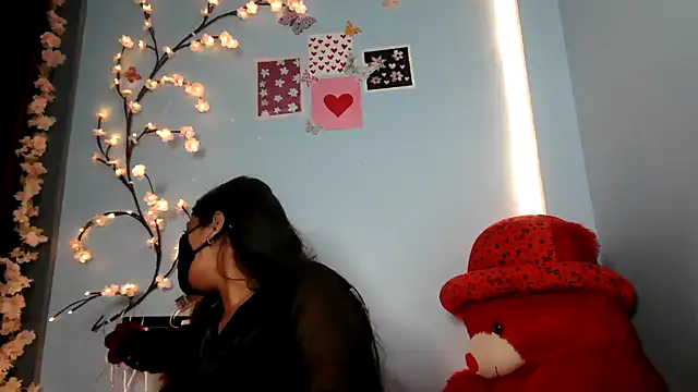 Snapshot of Reena_Singh53 chatting on 11/30/25, 02:18 Reena Singh53 online show from 11/30/25, 02:18