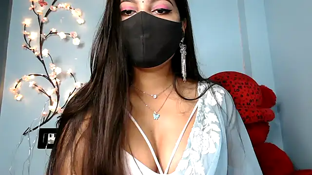 Snapshot of Reena_Singh53 chatting on 09/18/25, 11:13 Reena Singh53 online show from 09/18/25, 11:13