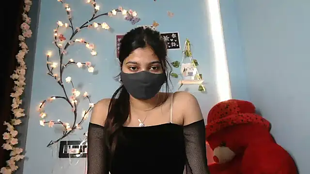 Snapshot of Reena_Singh53 chatting on 11/02/25, 02:44 Reena Singh53 online show from 11/02/25, 02:44