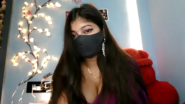 Snapshot of Reena_Singh53 chatting on 09/26/25, 02:35 Reena Singh53 online show from 09/26/25, 02:35