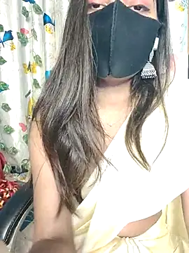 Snapshot of Reena_Singh53 chatting on 02/26/25, 02:05 Reena Singh53 online show from 02/26/25, 02:05
